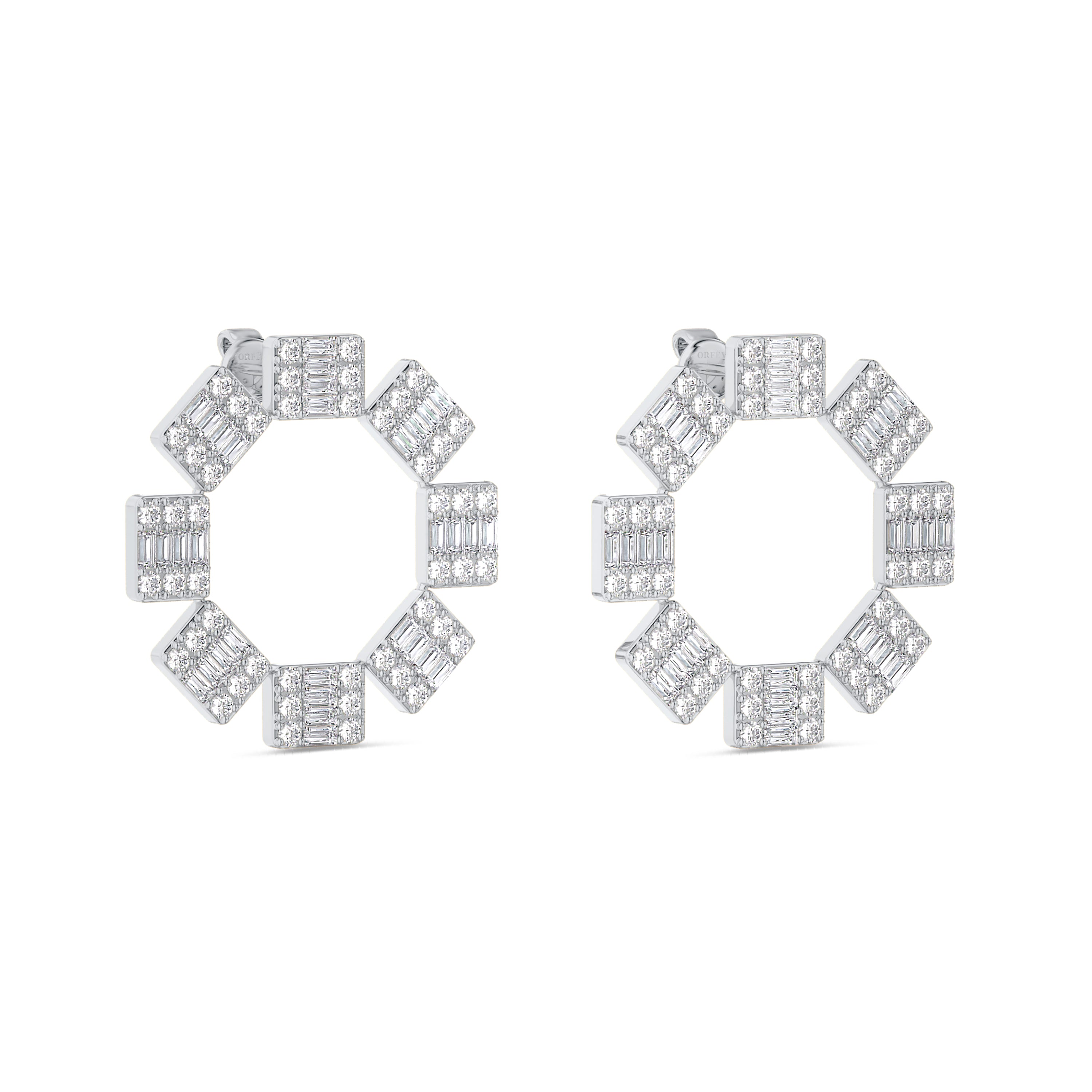 Emerald circlet earrings in 18k gold, 2,24 carat, FG color and SI clarity #gold_white