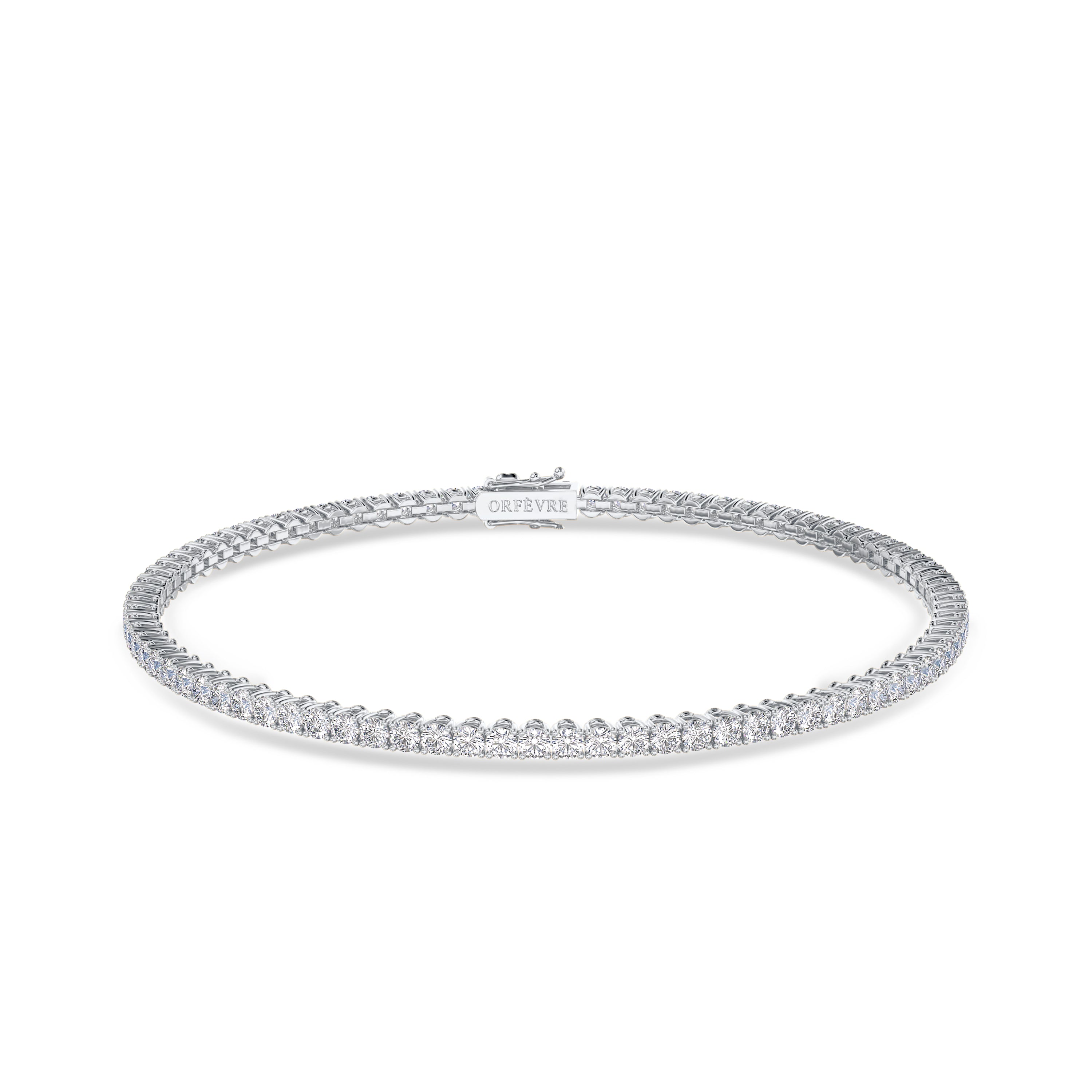 2.80 carat tennis bracelet in 18K white gold, FG color and SI clarity